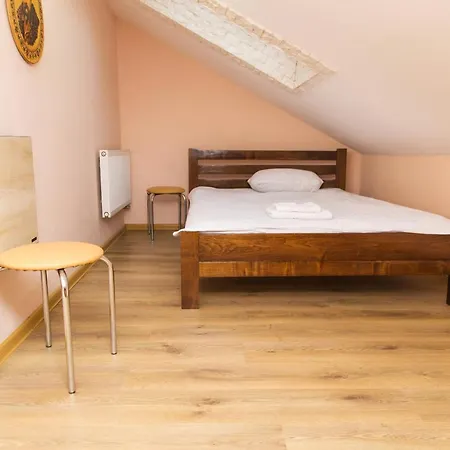 Economy Express Voyage מלון