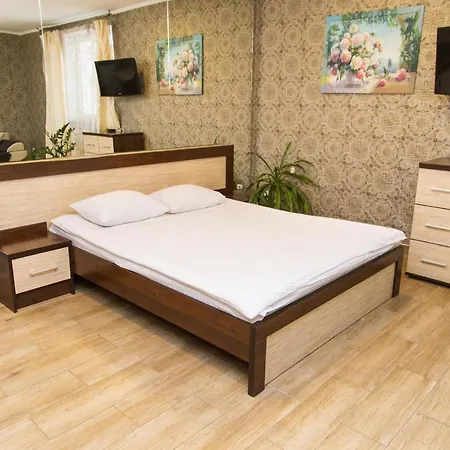 Economy Express Voyage מלון