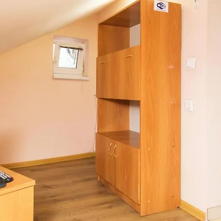 Economy Express Voyage *