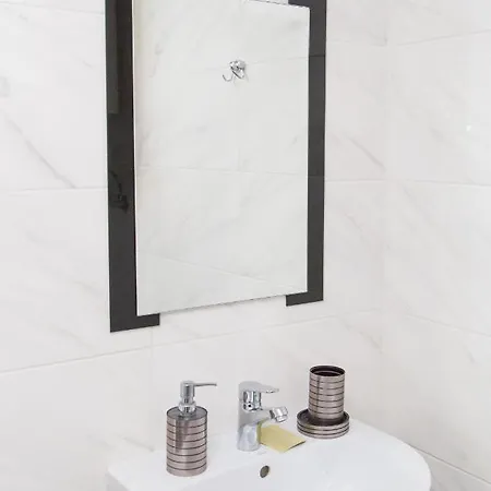 Hotel Economy Express Voyage Leopoli