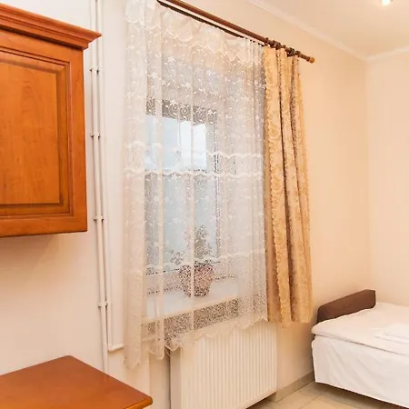 Economy Express Voyage Hotel *