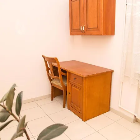 Economy Express Voyage