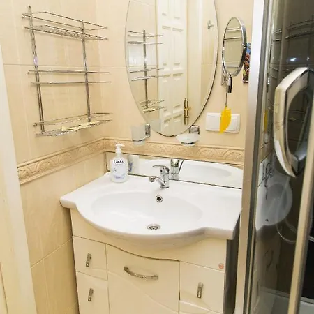 Hotel Economy Express Voyage Leopoli