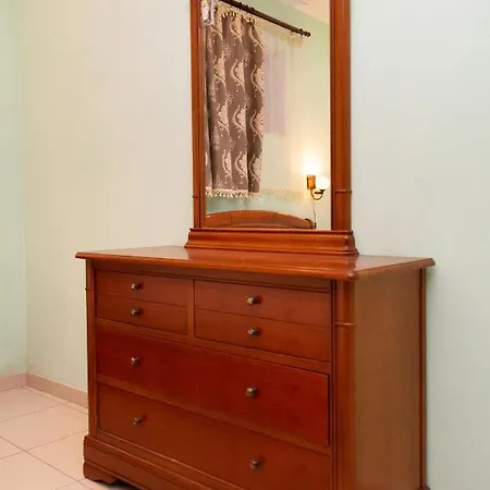 Economy Express Voyage Hotel Lviv