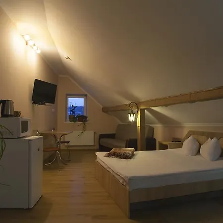 Hotel Economy Express Voyage Lviv