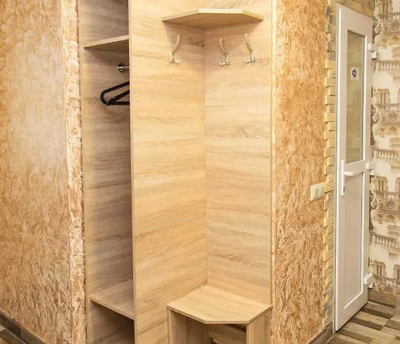 Economy Express Voyage Готель *