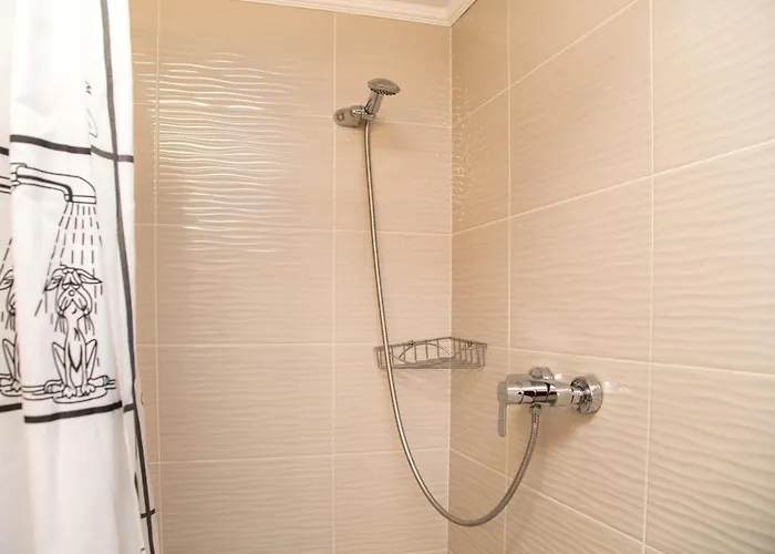 Готель Economy Express Voyage *