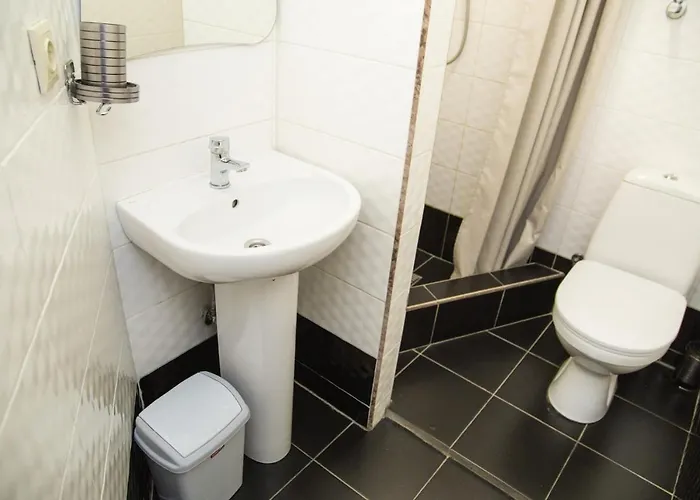 Economy Express Voyage Готель *