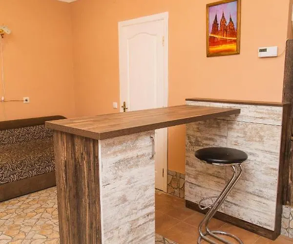 Economy Express Voyage Hotell Lviv