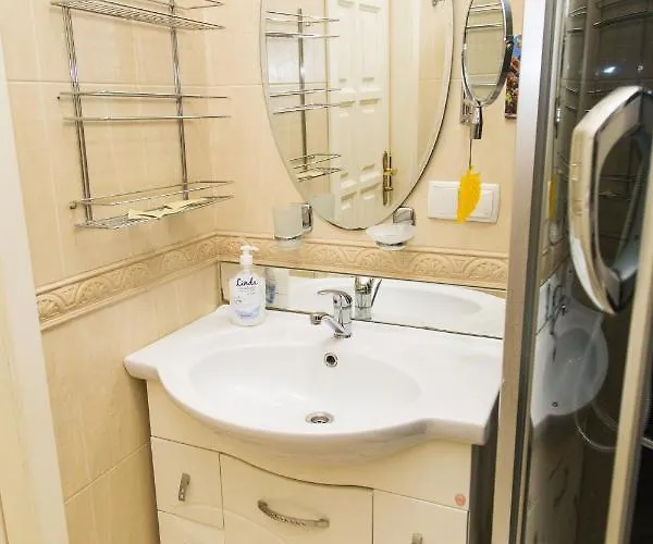 Hotel Economy Express Voyage Lviv